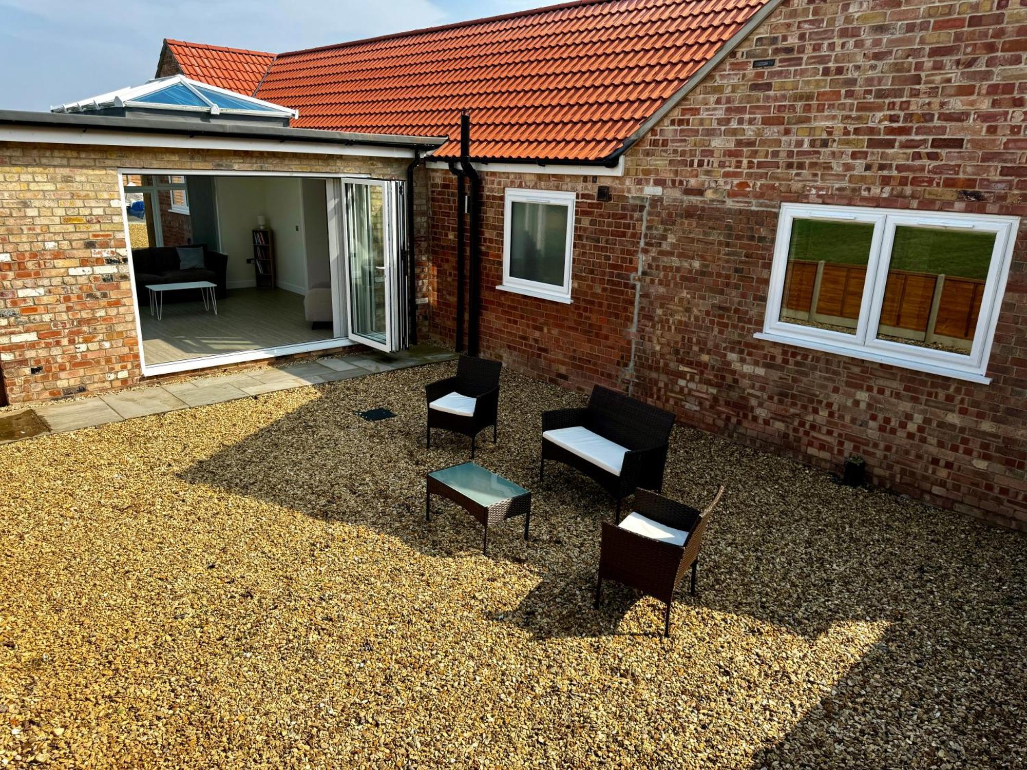 Luxury Isla Cottages, Bourne! Dog-Friendly, Countryside Views, Garden, Parking, 5Mins Pubs - Family Holiday 외부 사진