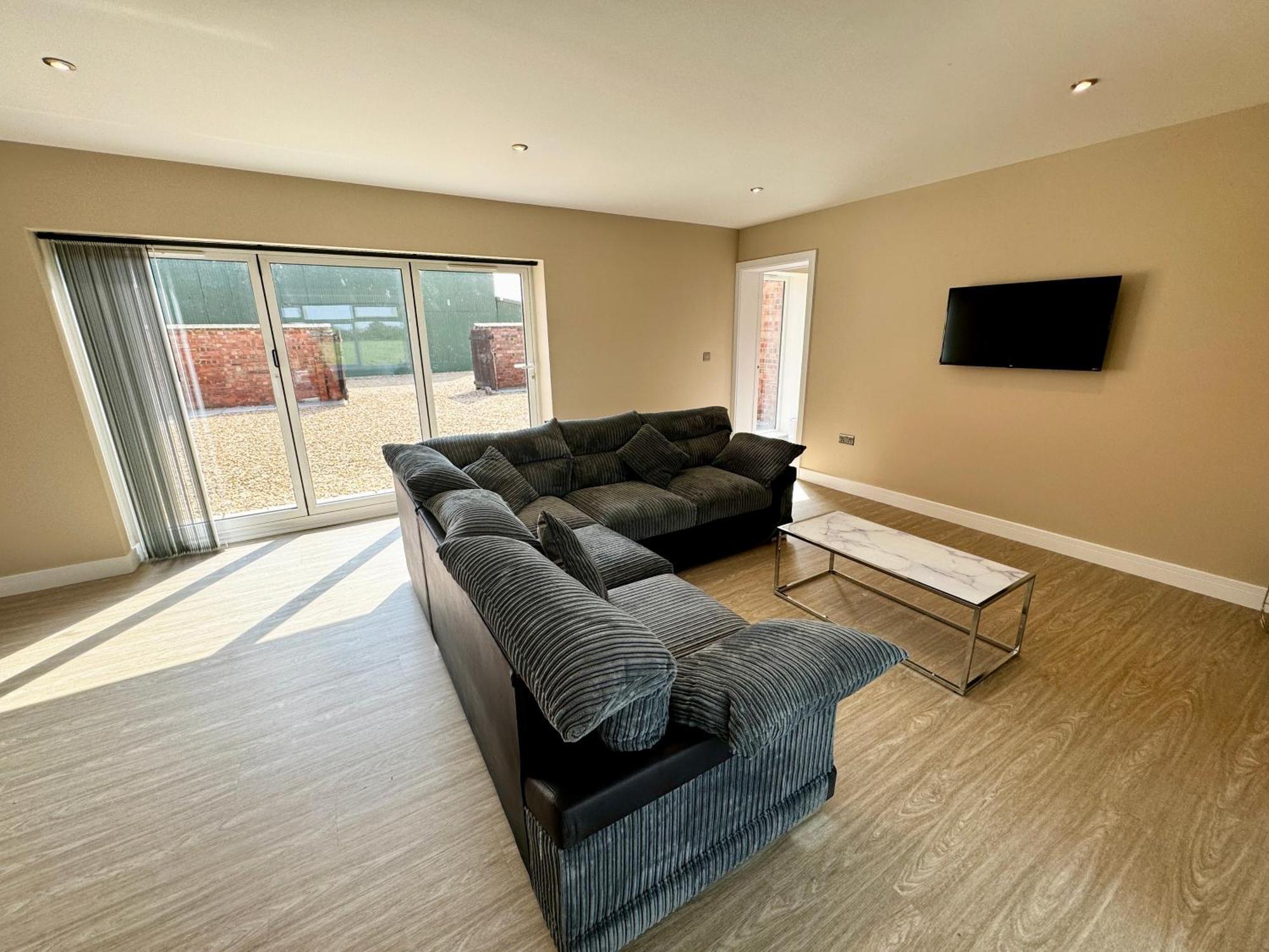 Luxury Isla Cottages, Bourne! Dog-Friendly, Countryside Views, Garden, Parking, 5Mins Pubs - Family Holiday 외부 사진