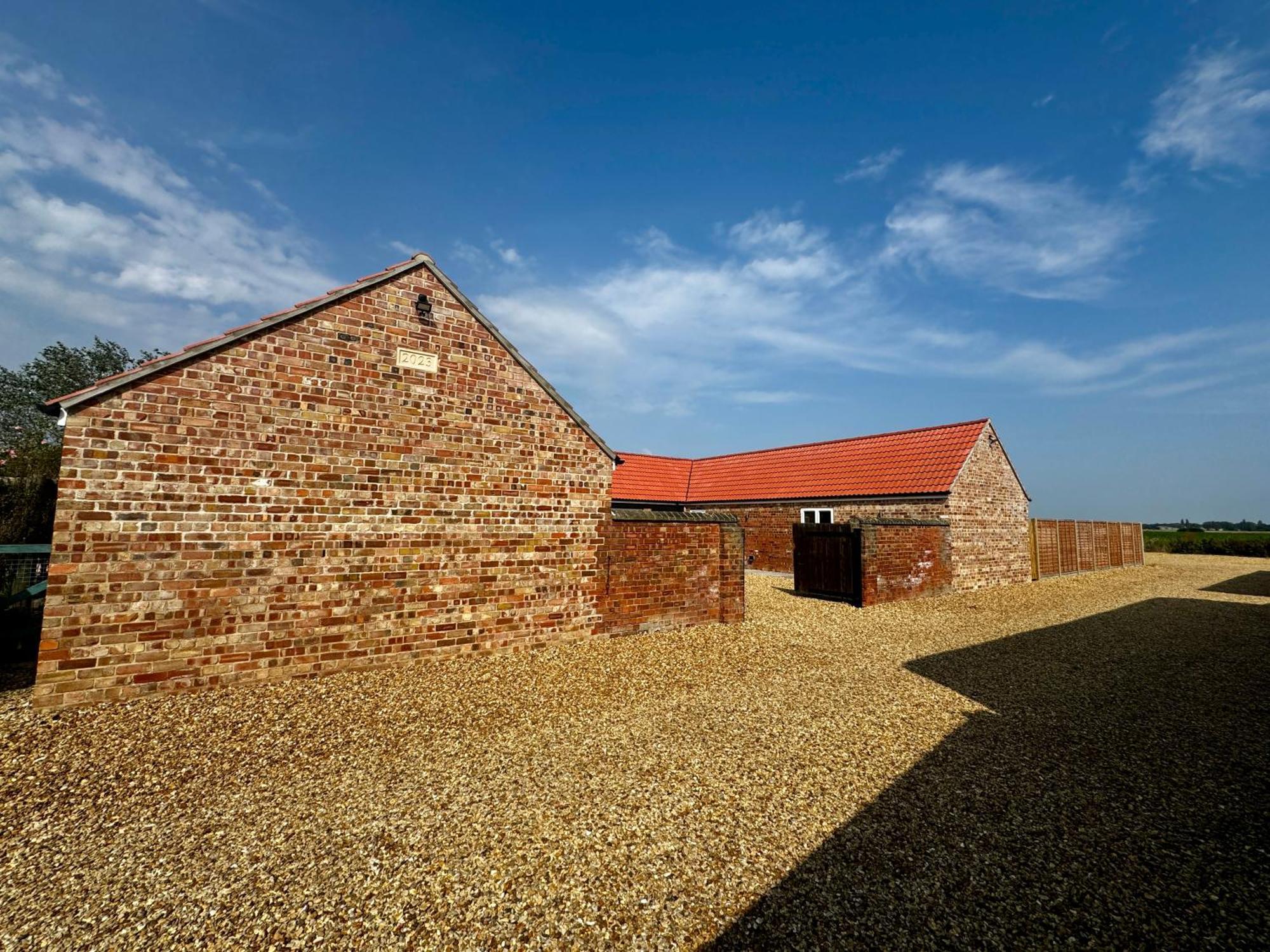 Luxury Isla Cottages, Bourne! Dog-Friendly, Countryside Views, Garden, Parking, 5Mins Pubs - Family Holiday 객실 사진