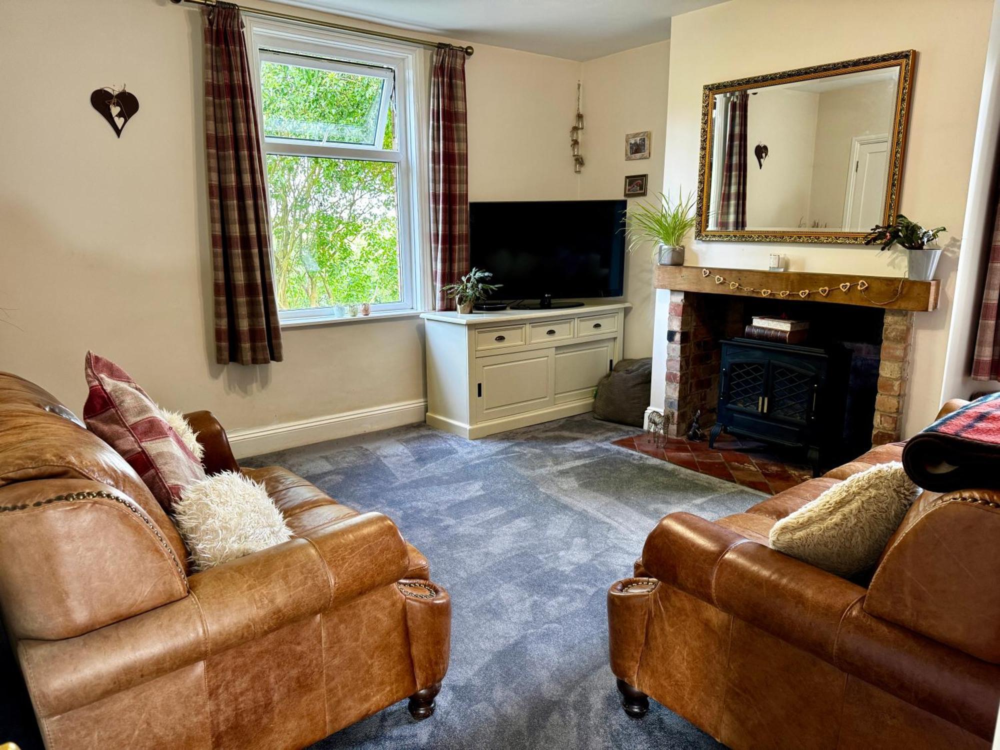 Luxury Isla Cottages, Bourne! Dog-Friendly, Countryside Views, Garden, Parking, 5Mins Pubs - Family Holiday 객실 사진