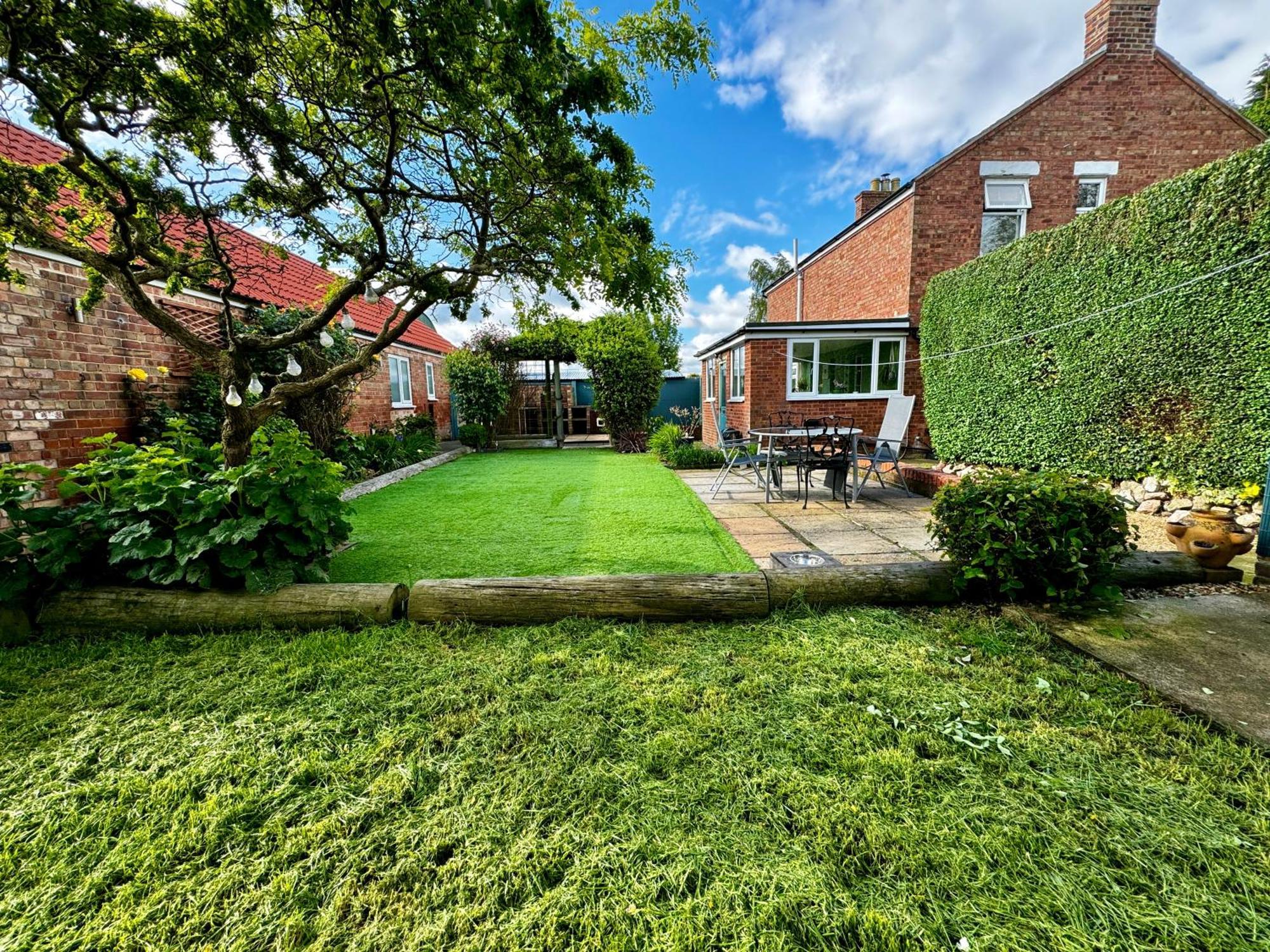 Luxury Isla Cottages, Bourne! Dog-Friendly, Countryside Views, Garden, Parking, 5Mins Pubs - Family Holiday 외부 사진