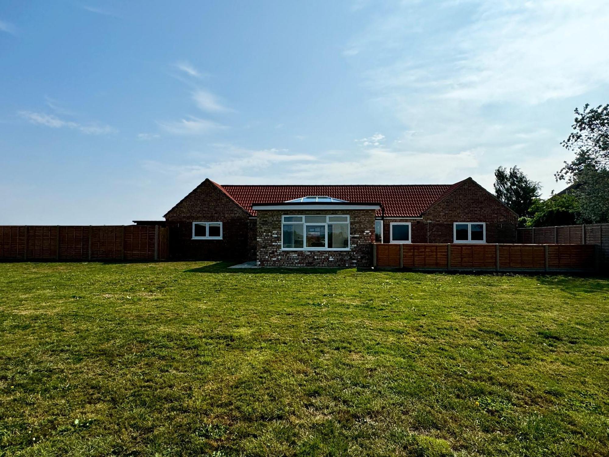 Luxury Isla Cottages, Bourne! Dog-Friendly, Countryside Views, Garden, Parking, 5Mins Pubs - Family Holiday 객실 사진