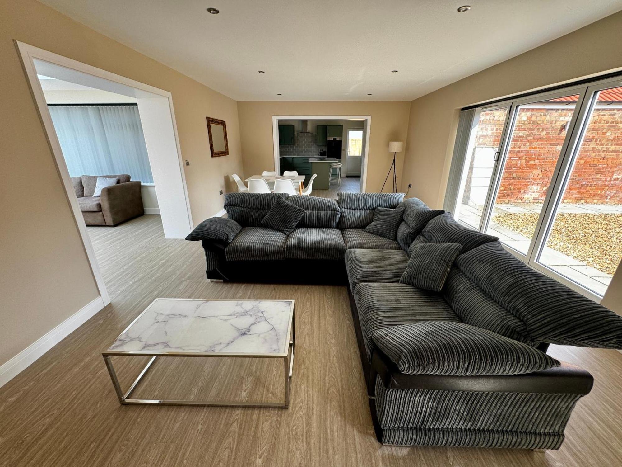 Luxury Isla Cottages, Bourne! Dog-Friendly, Countryside Views, Garden, Parking, 5Mins Pubs - Family Holiday 외부 사진
