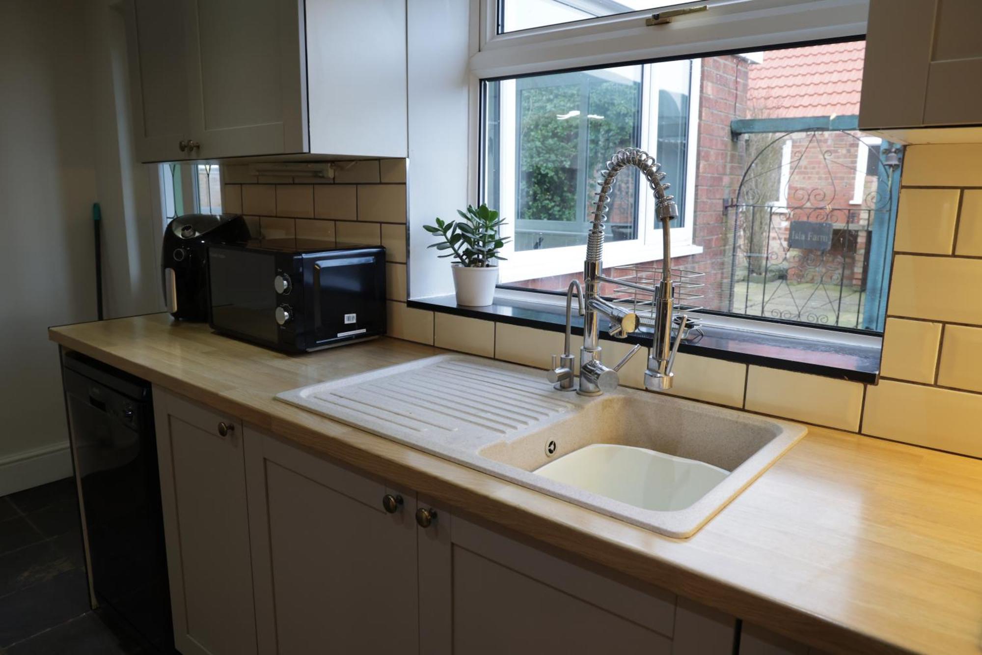 Luxury Isla Cottages, Bourne! Dog-Friendly, Countryside Views, Garden, Parking, 5Mins Pubs - Family Holiday 객실 사진