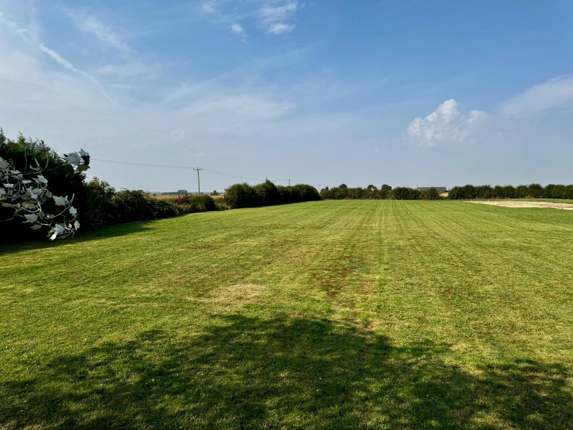 Luxury Isla Cottages, Bourne! Dog-Friendly, Countryside Views, Garden, Parking, 5Mins Pubs - Family Holiday 외부 사진